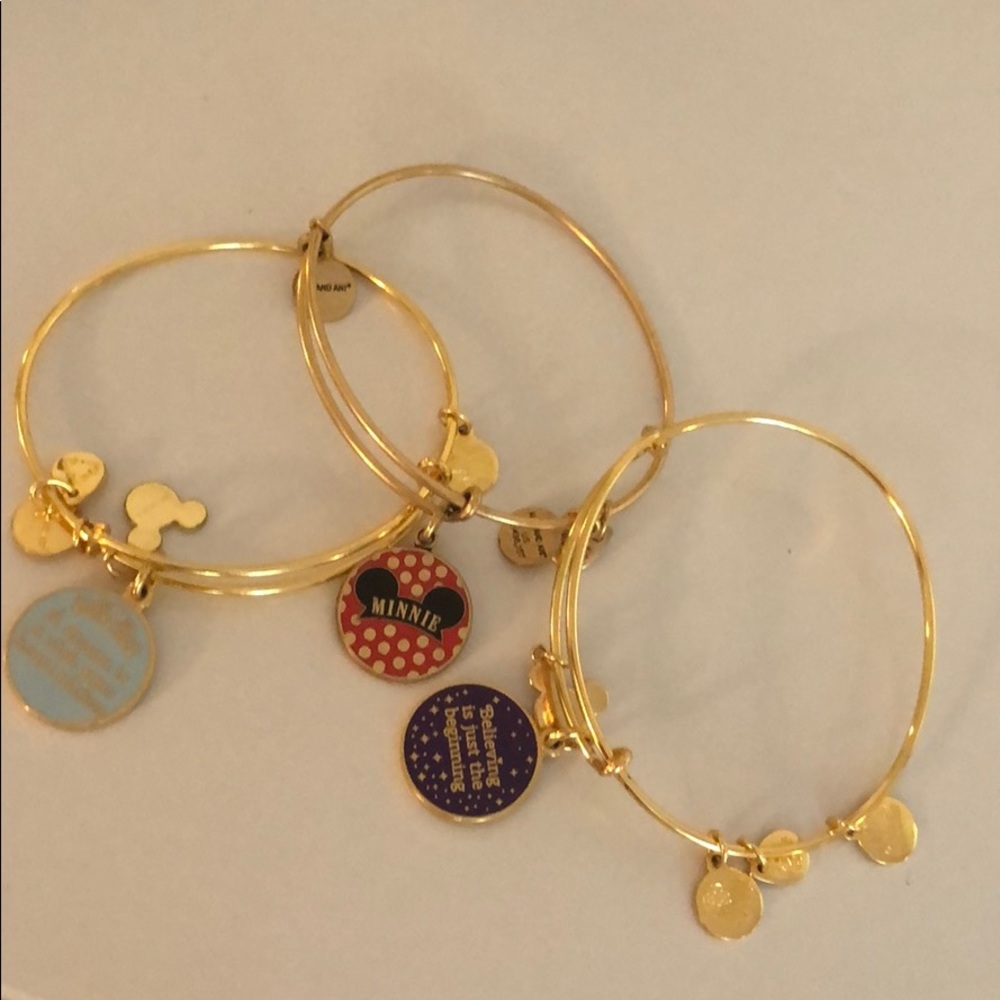Bracelets - image 1